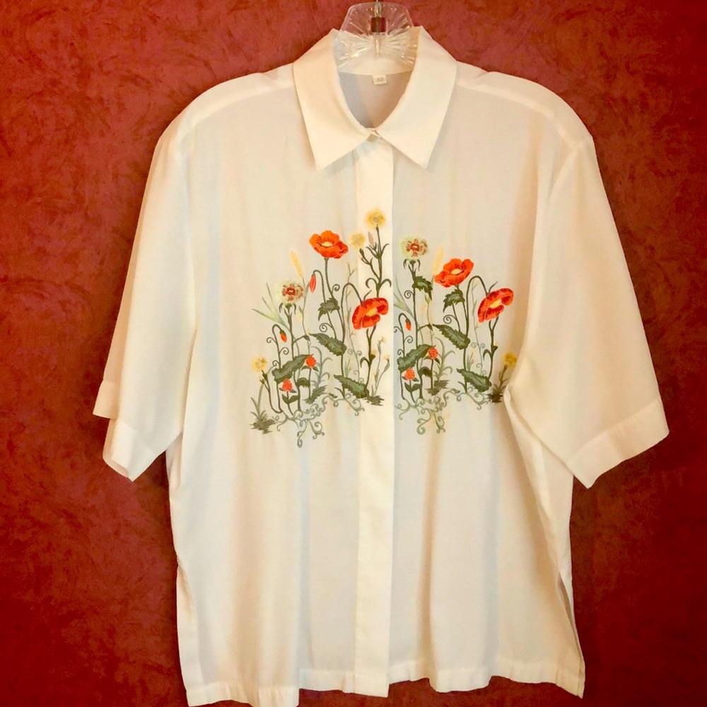 Floral, Linen Embroidered Blouse Euro 42 no flaws